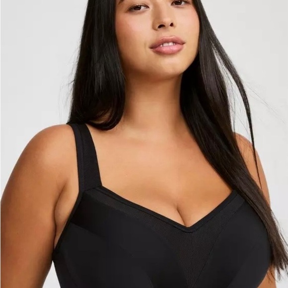 FINAL PRICE! Torrid! LIKE NEW! Mid Impact Underwire Sports Bra 40DD Bundle - Picture 4 of 6